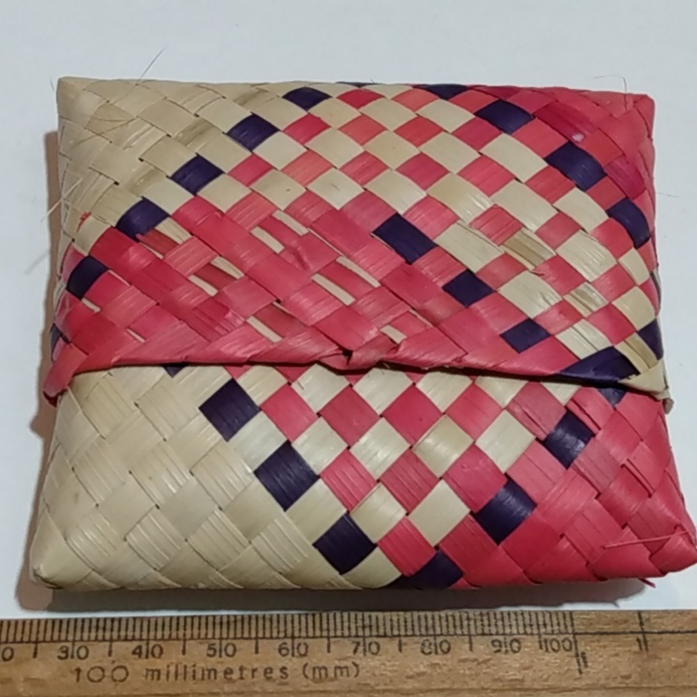 31ct hand woven Ceylon goodies gemstone pouch from srilanka
